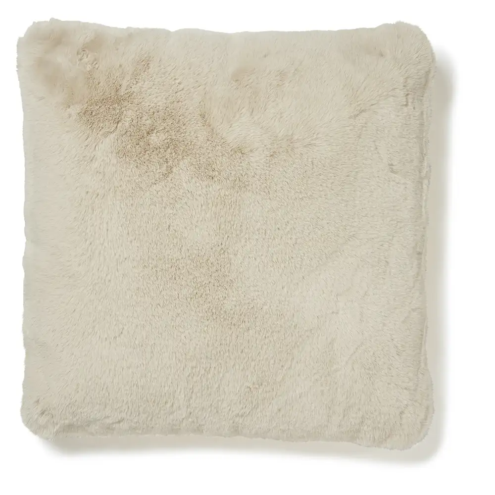 Skinnwille, Fluffy Tyynyliina 45x45 cm Beige