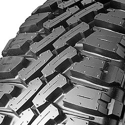 Nankang NK 4X4WD M/T FT-9 ( 195/80 R15C 107/105N, POR WL )