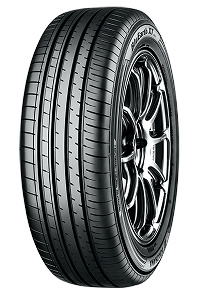 Yokohama BluEarth-XT (AE61) ( 215/65 R16 98H BluEarth )