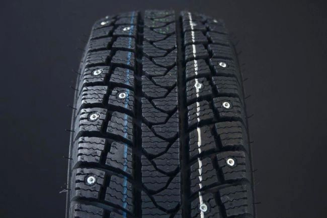 155/80R13 TRACMAX ICE-PLUS SR1 C-DÄCK DUBB