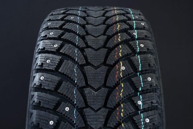 205/55R16 MAXTREK ICE M900 DUBB