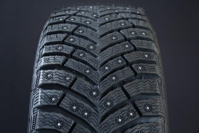 205/65R16 MICHELIN X-ICE NORTH 4 DUBB