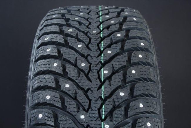 235/40R18 NOKIAN HAKKAPELIITTA 9 DUBB