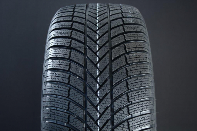 155/65R14 BRIDGESTONE BLIZZAK LM005 FRIKTION