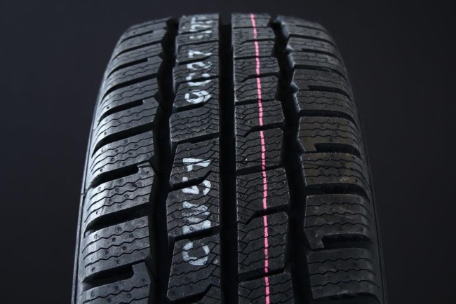 185/80R14 KUMHO CW51 C-DÄCK FRIKTION