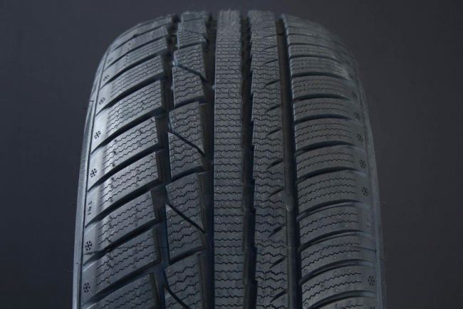 185/55R15 LINGLONG GREENMAX WINTER UHP FRIKTION