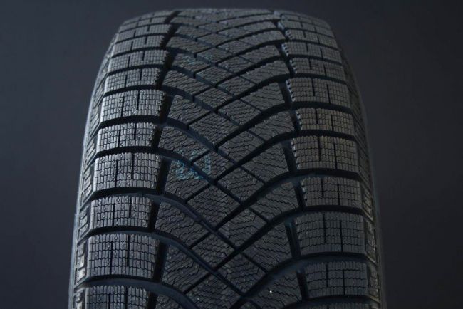 195/65R15 PIRELLI WINTER ICE ZERO FRIKTION DOT2020