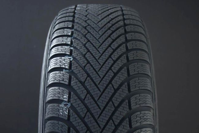 195/65R15 PIRELLI POWERGY WINTER FRIKTION