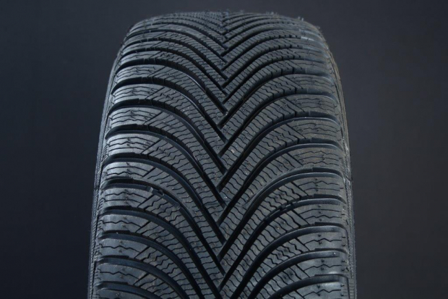 205/65R15 MICHELIN ALPIN 5 FRIKTION