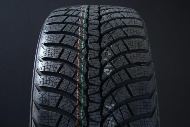 255/70R15 KUMHO WINTERCRAFT WP71 FRIKTION