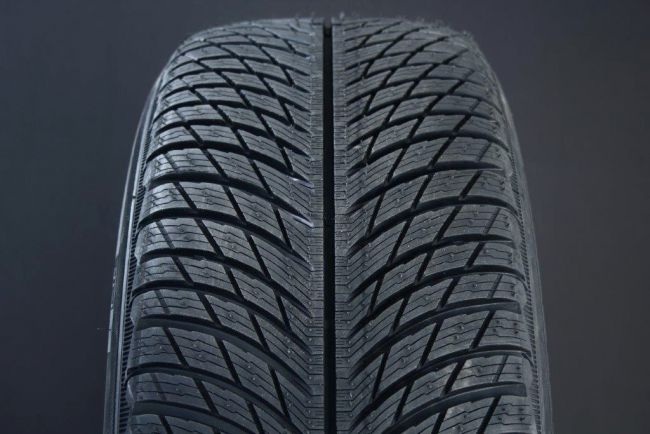 205/60R16 MICHELIN PILOT ALPIN 5 FRIKTION