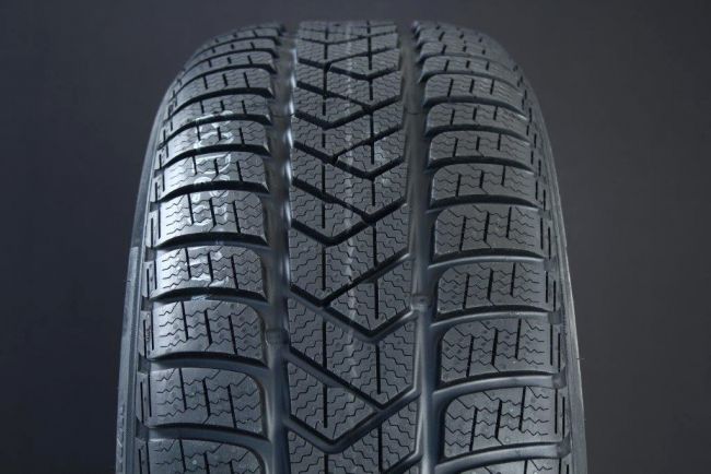 205/60R16 PIRELLI SOTTOZERO 3 FRIKTION