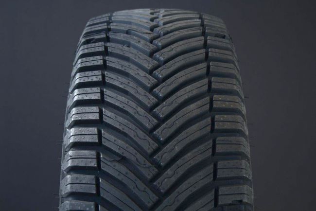 215/75R16 MICHELIN CROSSCLIMATE CAMPING C-DÄCK