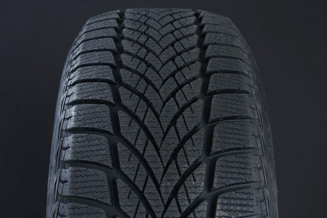 205/55R17 GOODYEAR ULTRA GRIP ICE 2+ FRIKTION