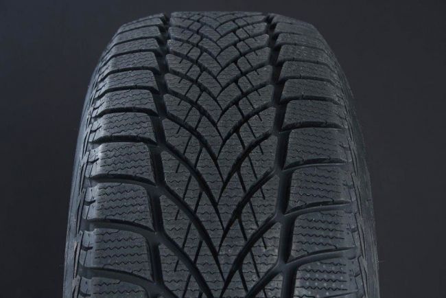 235/45R17 GOODYEAR ULTRA GRIP ICE 2 FRIKTION DOT2021