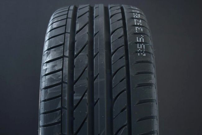 195/45R15 SAILUN ATREZZO ZSR