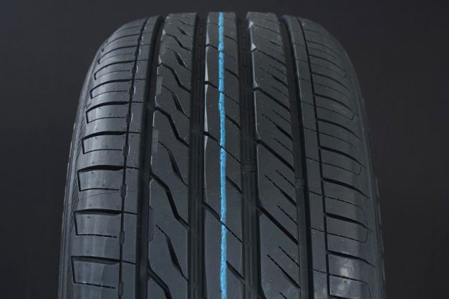 215/45R16 LANDSAIL LS588 UHP