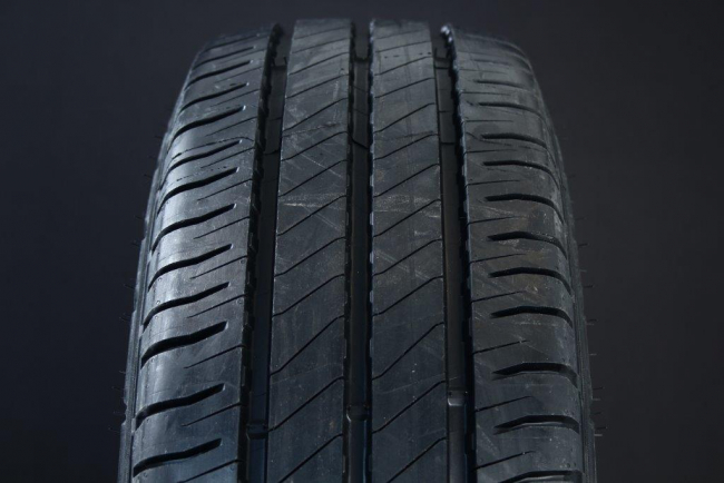 215/65R16 MICHELIN AGILIS 3 C-DÄCK DEMO