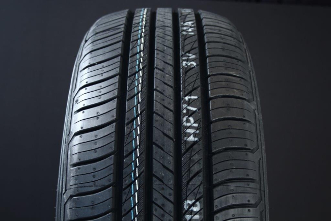 235/60R16 KUMHO CRUGEN HP71