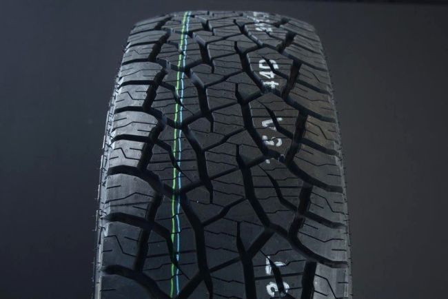 255/70R16 KUMHO ROAD VENTURE AT52