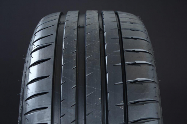 205/50R17 MICHELIN PILOT SPORT 4 RUNFLAT