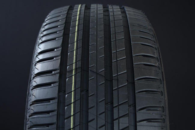 235/65R17 MICHELIN LATITUDE SPORT 3