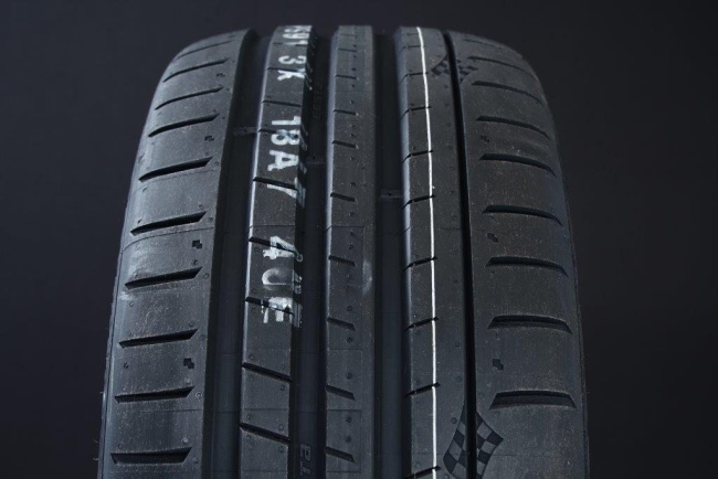 225/45R18 KUMHO ECSTA PS91