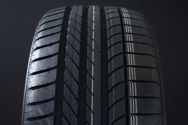 255/60R19 GOODYEAR EAGLE F1 ASYMMETRIC SUV