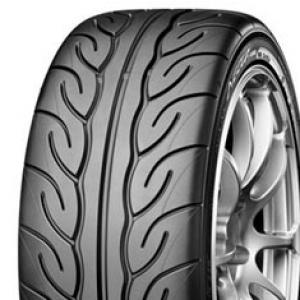 Yokohama ADVAN Neova AD08 215/40R17 83W